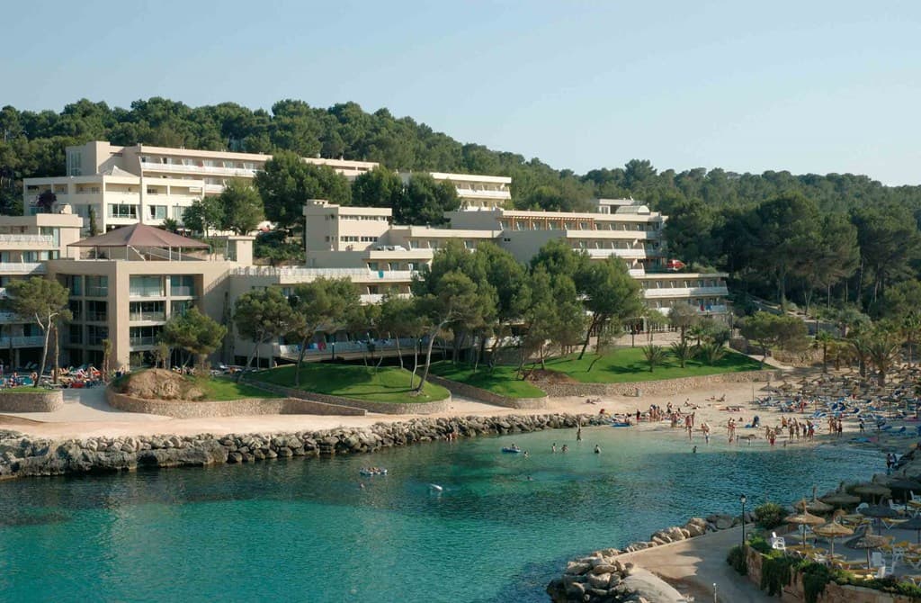 Cala Vinas Family Retreat - photo 3