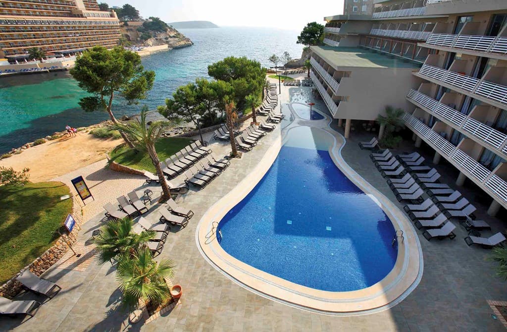 Cala Vinas Family Retreat - photo 2