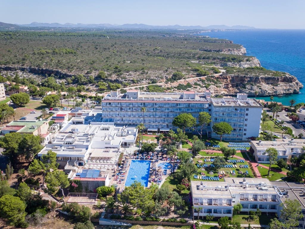 Calas De Mallorca - photo 3
