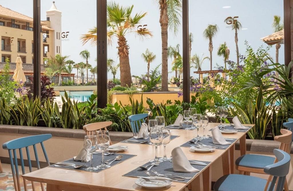 Luxury hotel in Tenerife - photo 2