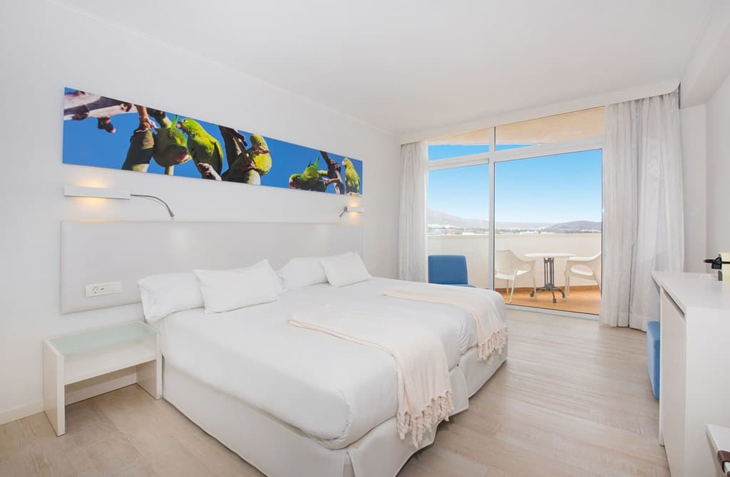 Iberostar Waves Bouganville Playa - photo 2