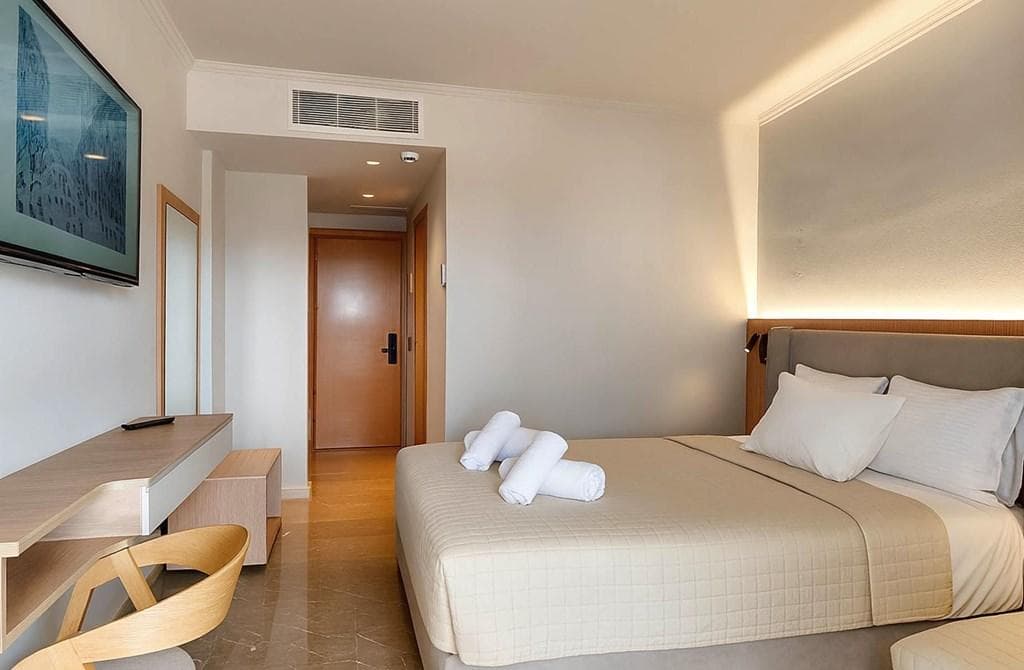 Nobilis Hotel Getaway - photo 2