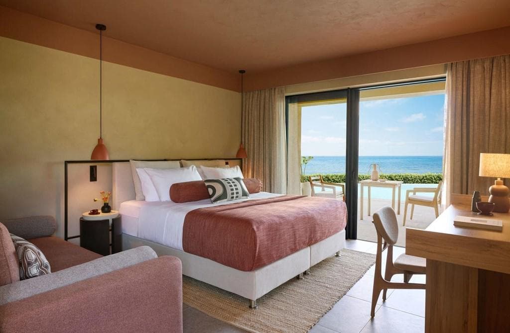 Ella Rocrita Getaway - photo 2