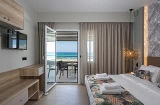 Mare Blue and Suites - photo 3