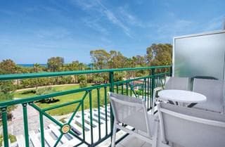 Atlantis Hotel Getaway - photo 2