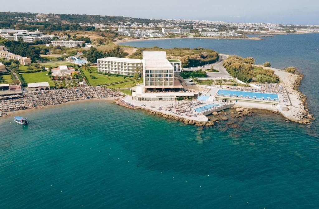 Eden Roc Resort Hotel - photo 2