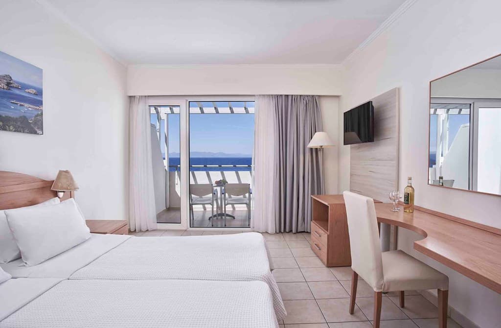 Ialyssos, Blue Bay - photo 2