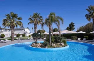 Blue Bay Beach Resort - photo 3