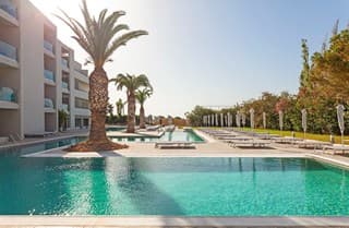 Blue Sea Holiday Village - photo 3
