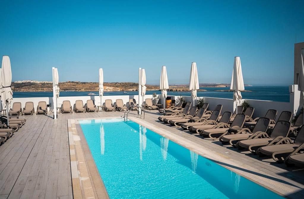 Santana Hotel - main photo