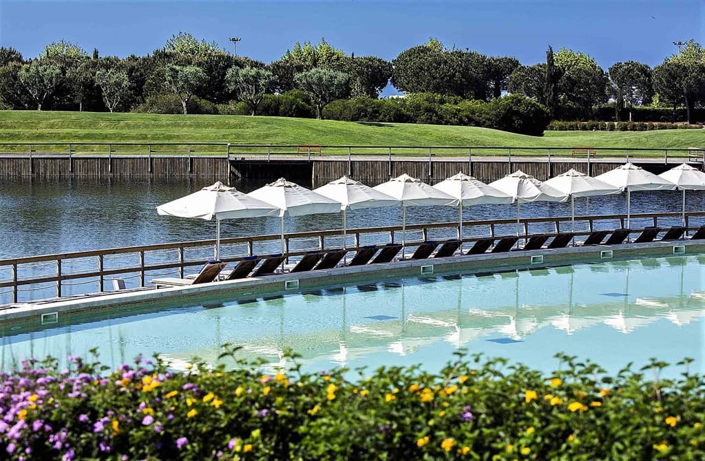 Domes Lake Algarve
