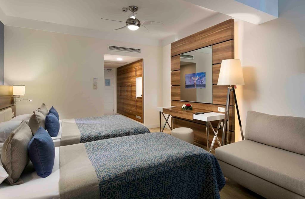 Limak Atlantis Resort - photo 2