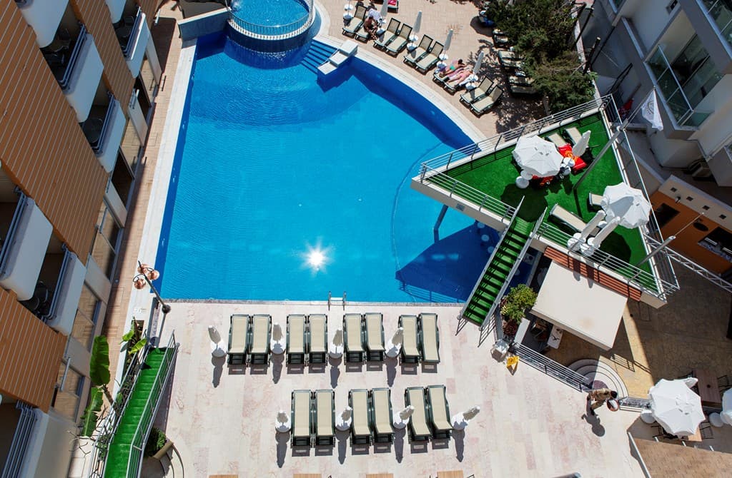 Alanya Escape - 14 nights from December 20th 2026 - photo 2