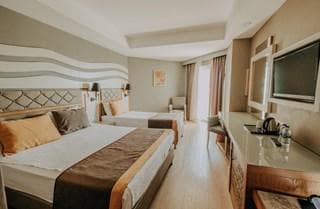 Saturn Palace Resort - photo 3