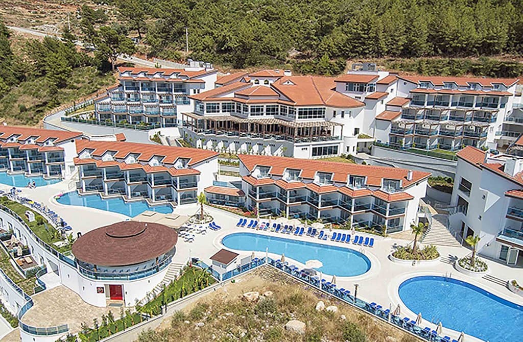 Garcia Resort and Spa - photo 2