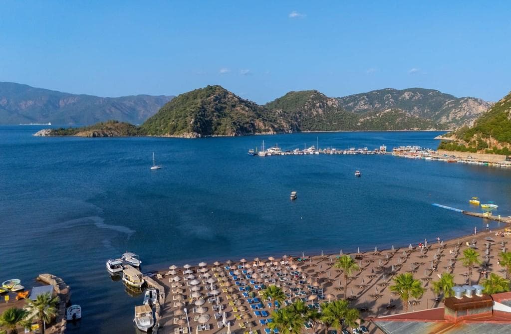 Idas Hotel Vacation - photo 3