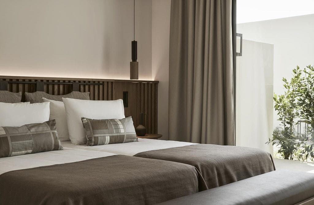 Messonghi, The Olivar Suites