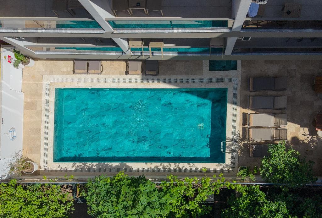 Luxury Beach Getaway - photo 3