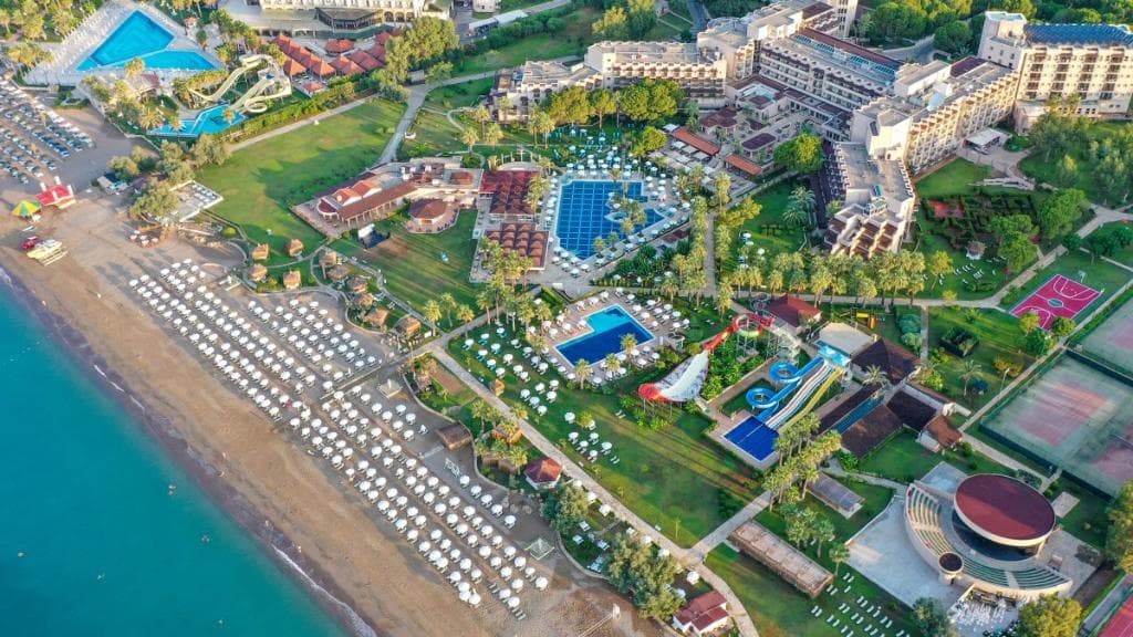 Crystal Tat Beach - main photo