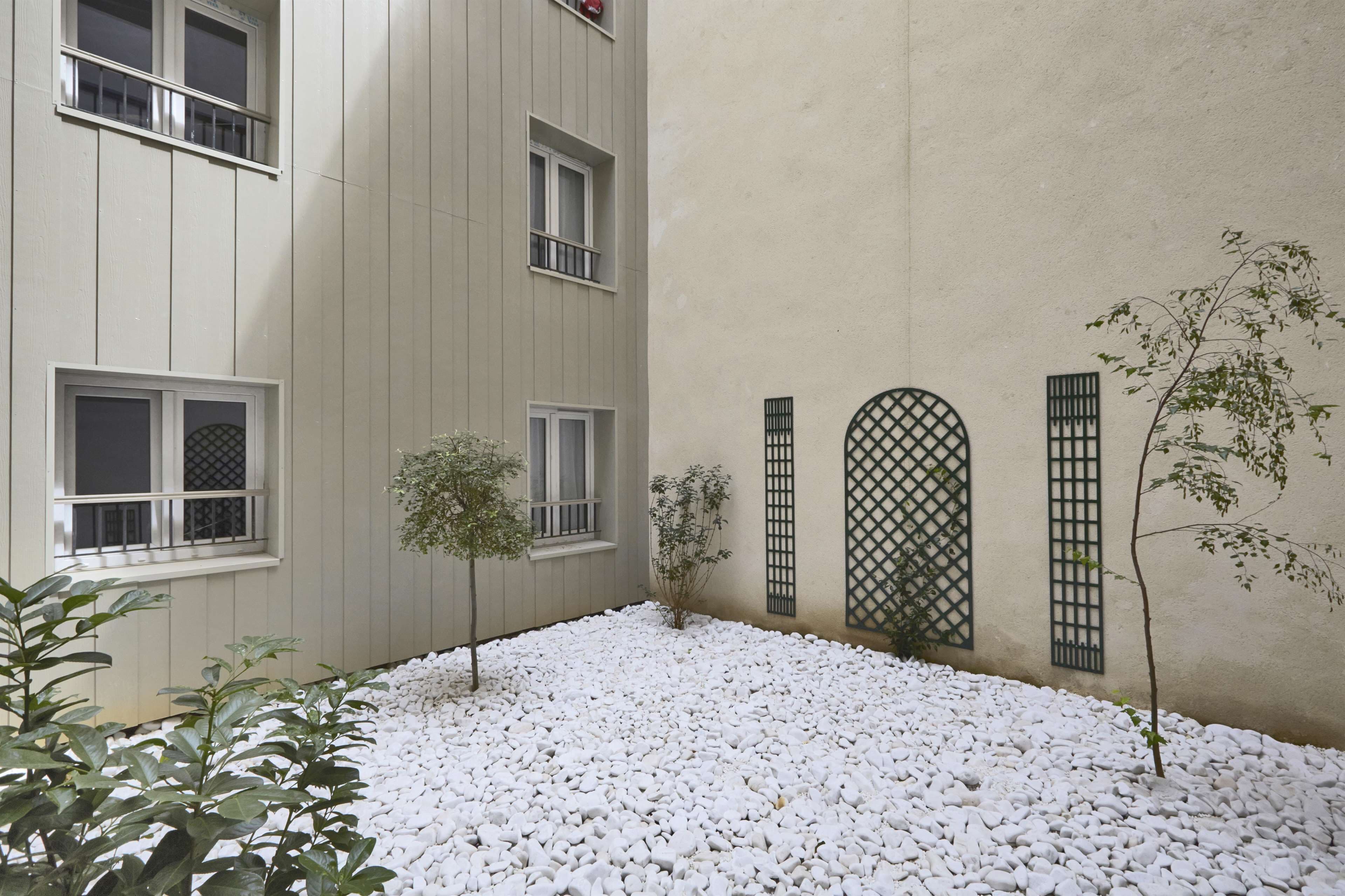 Kyriad Paris 18 Porte De Clignancourt - photo 2