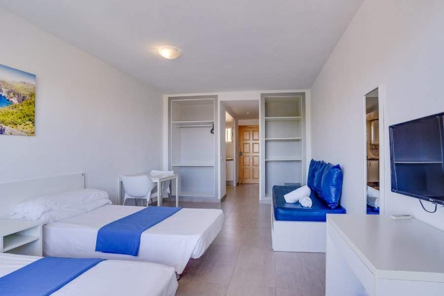 Aparthotel in Palma Nova Majorca - photo 3