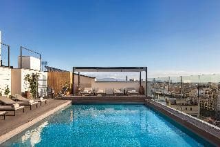 Barcelona Getaway - photo 2