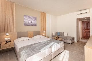 Horizon Beach Resort - photo 2