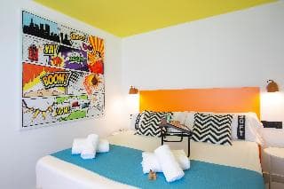 Benidorm, Casual Pop Art - main photo