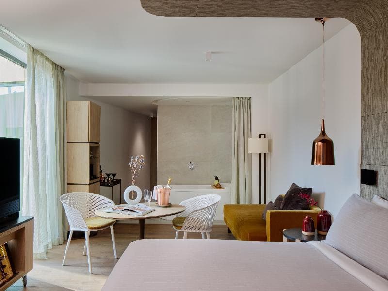 Barcelona Getaway - photo 3