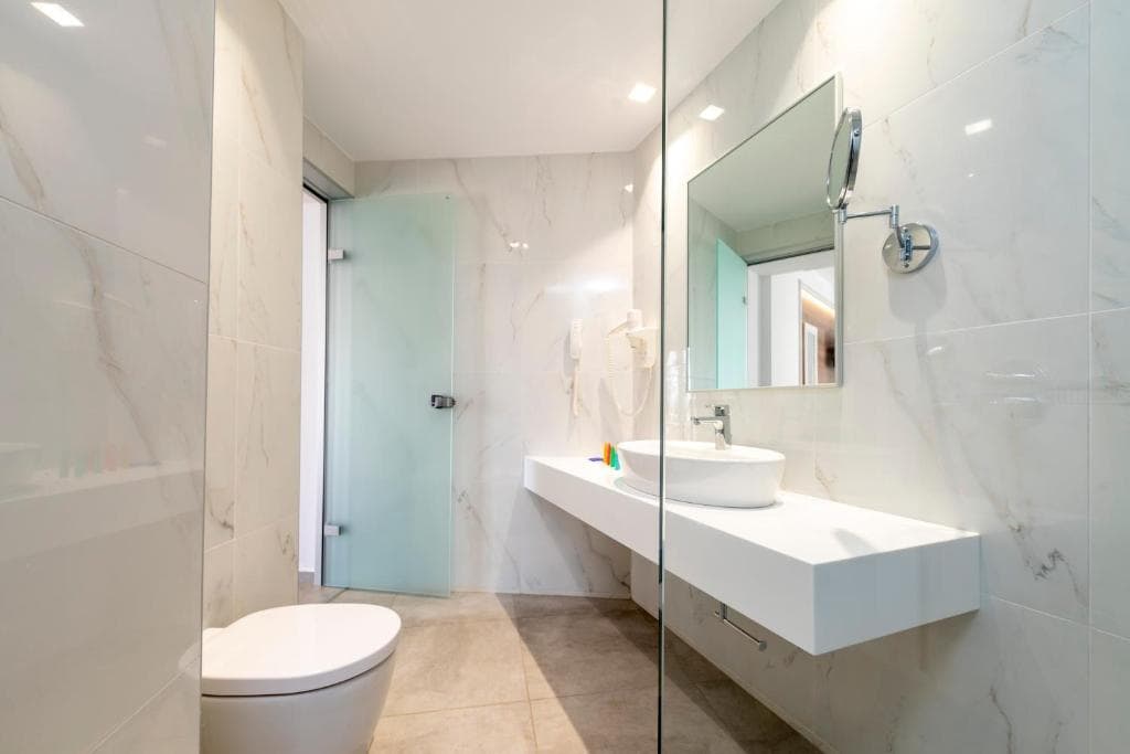 Lambi, Apollon Hotel - photo 3
