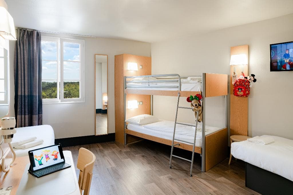 3-Night Disneyland® Paris Family Magic at B&B Hotel - photo 3