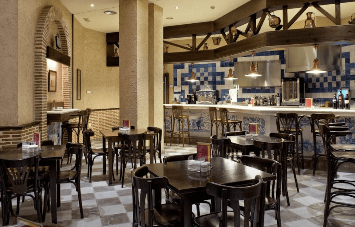 Beach Hotel in Fuengirola - photo 2