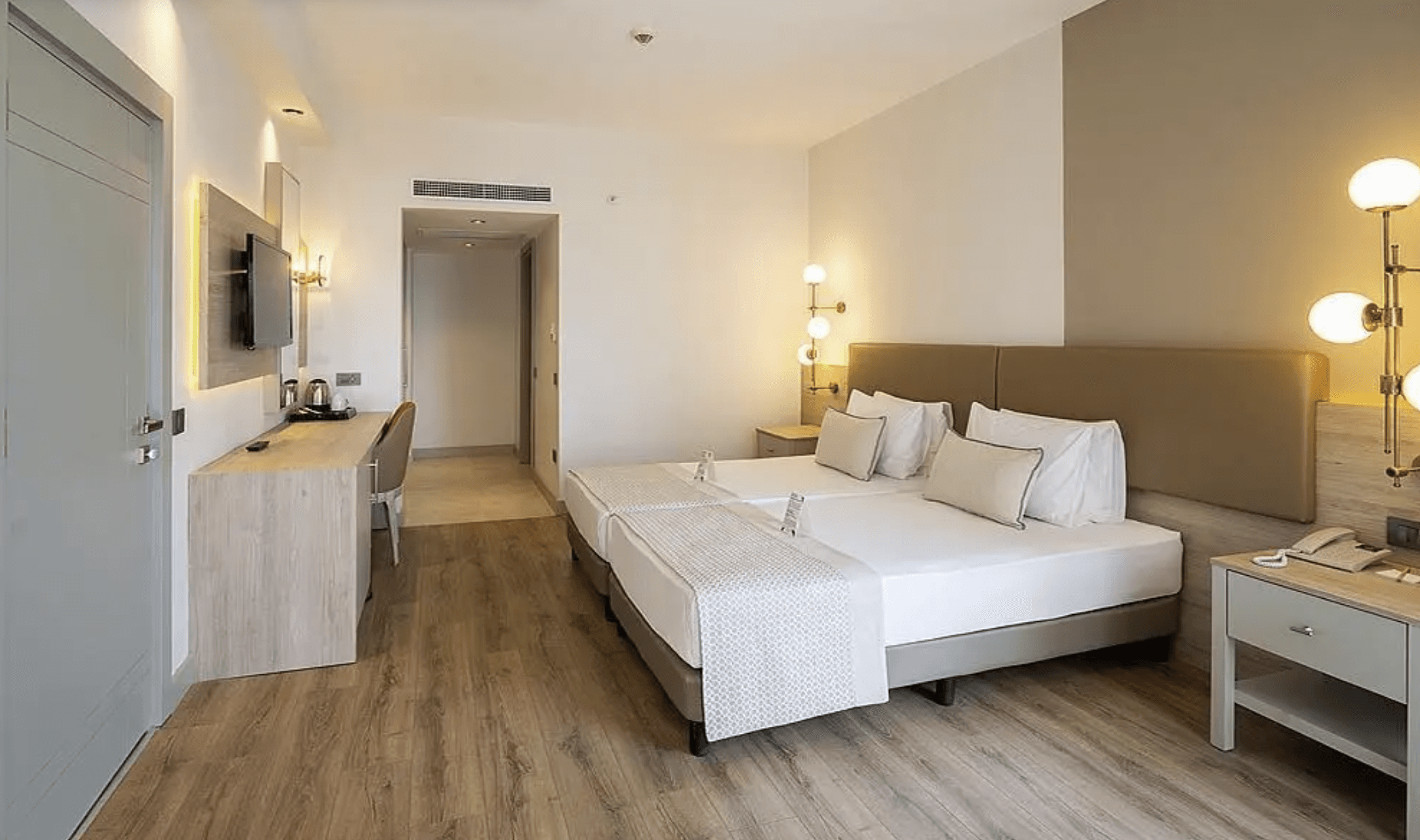 Luxury Family Getaway - photo 2