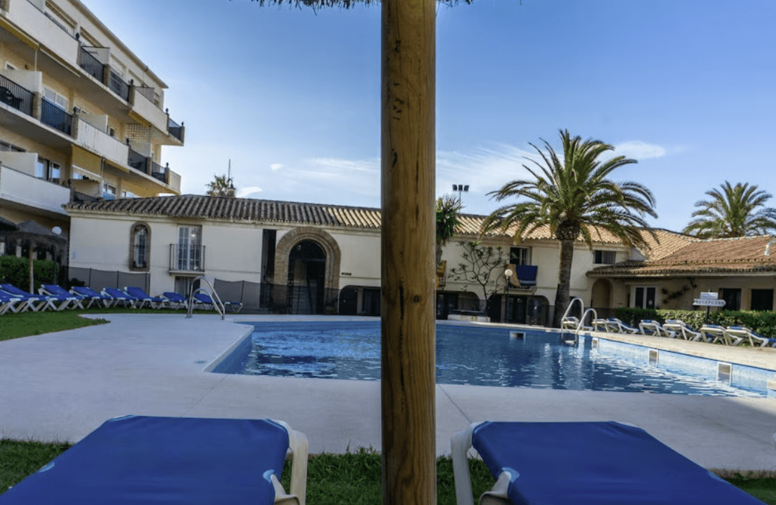 Hotel Los Jazmines - photo 2