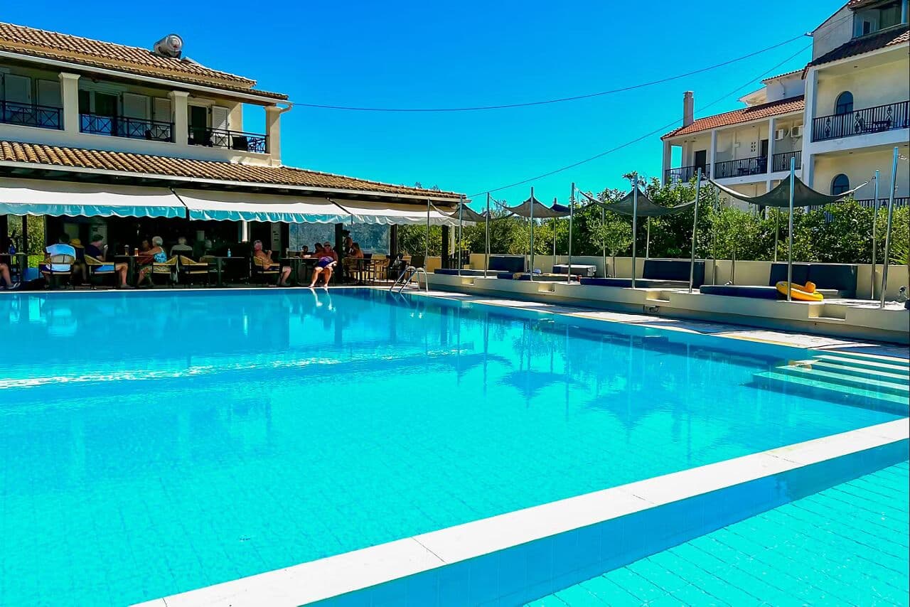 Bruskos Hotel & Suites - photo 2