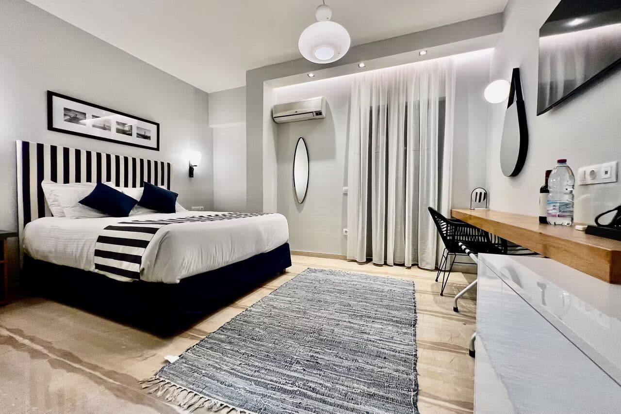 Bruskos Hotel & Suites - photo 3
