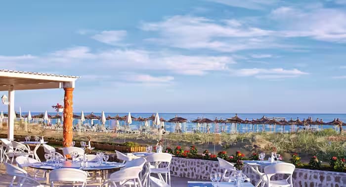 Sandy Beach Resort - photo 2