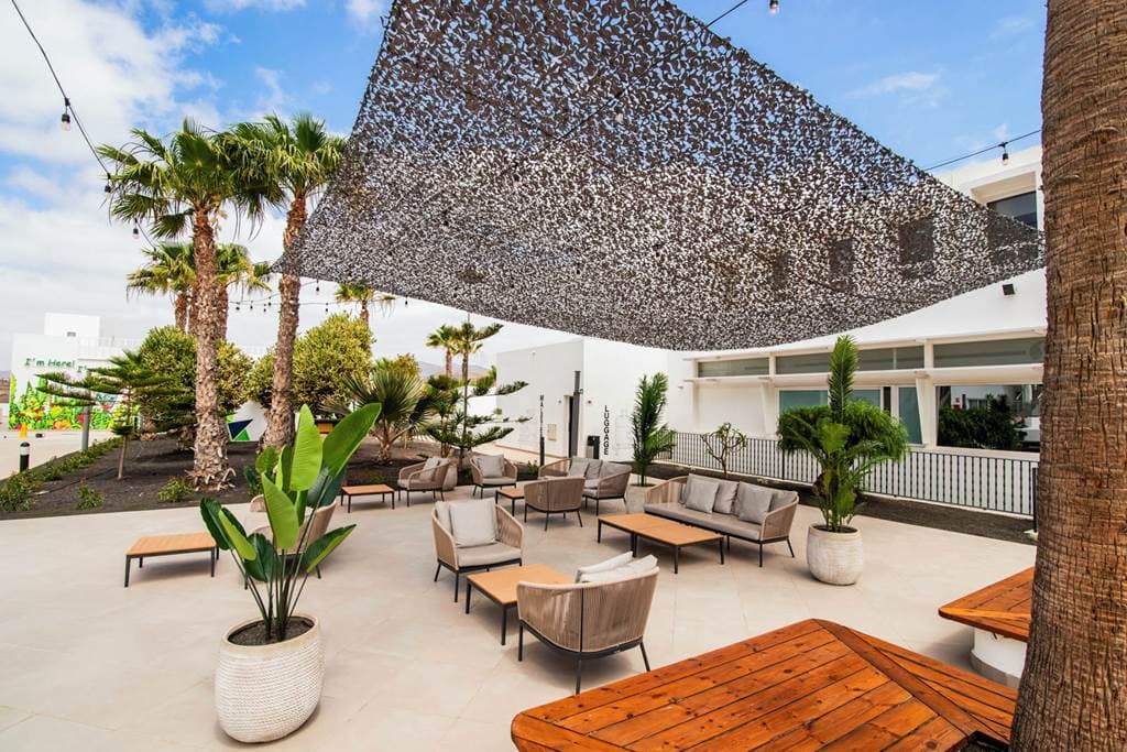 Lanzarote Family Escape - photo 3
