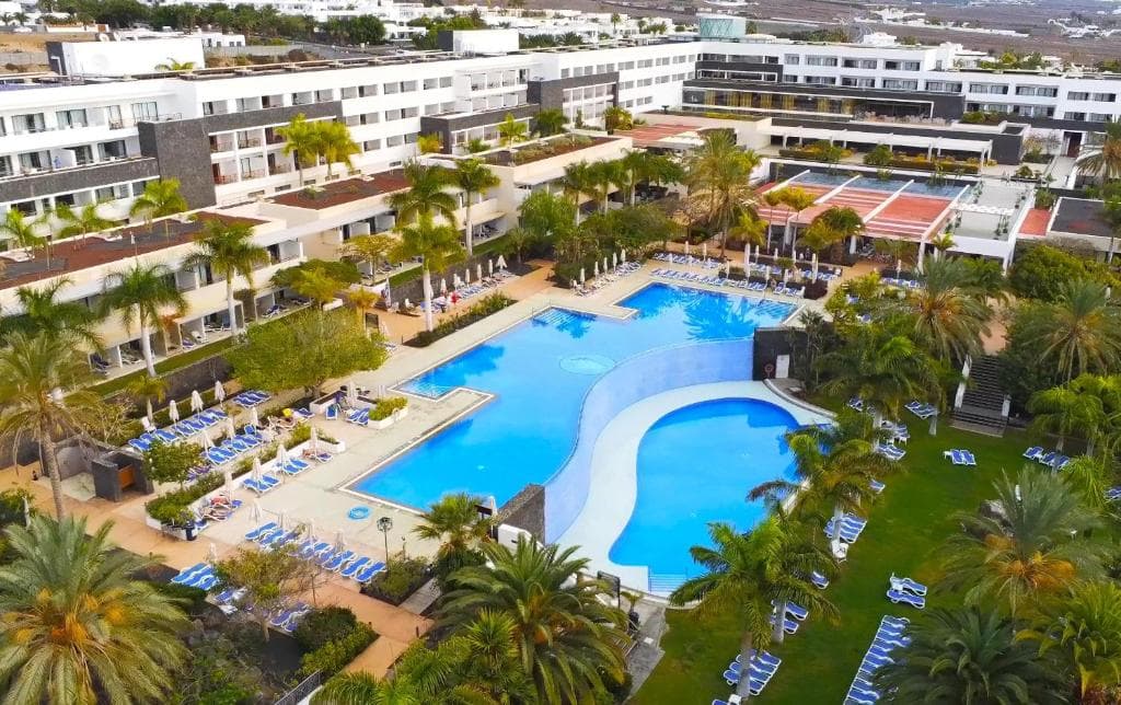 Holiday to Lanzarote - photo 2