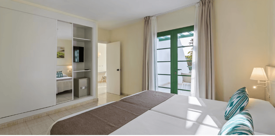THB Royal in Playa Blanca - photo 3