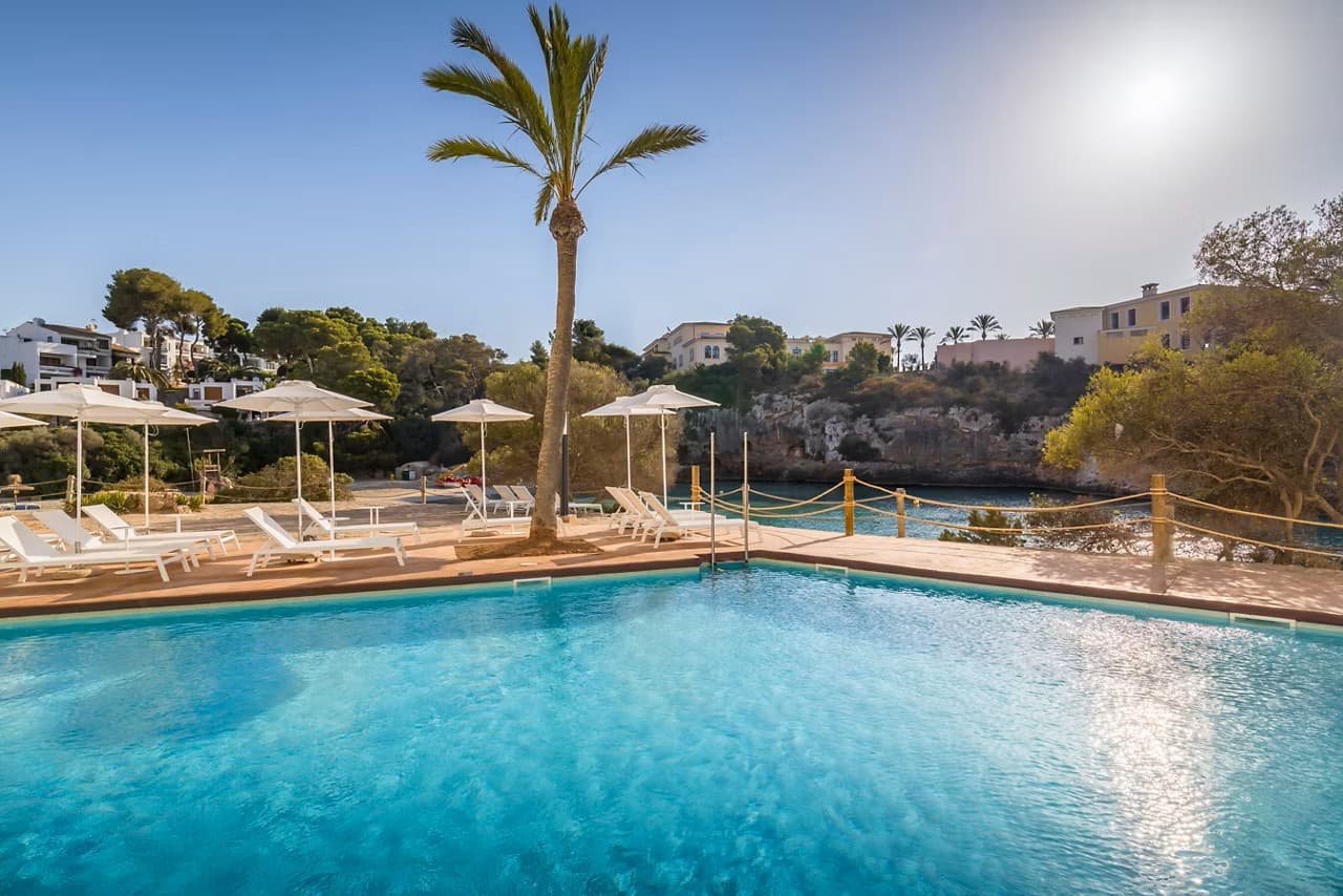 7 Nights in Majorca - photo 3