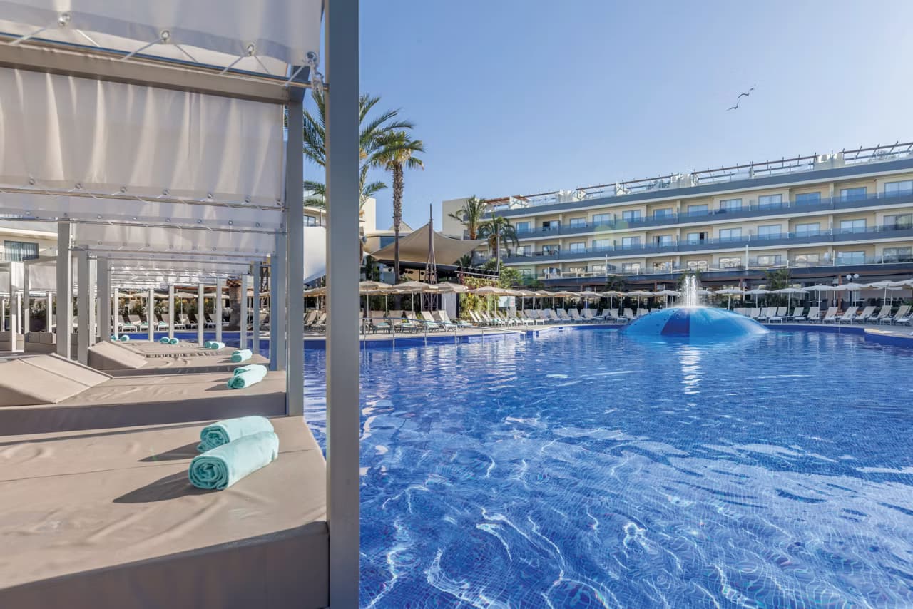 Luxury Family Holiday - main photo
