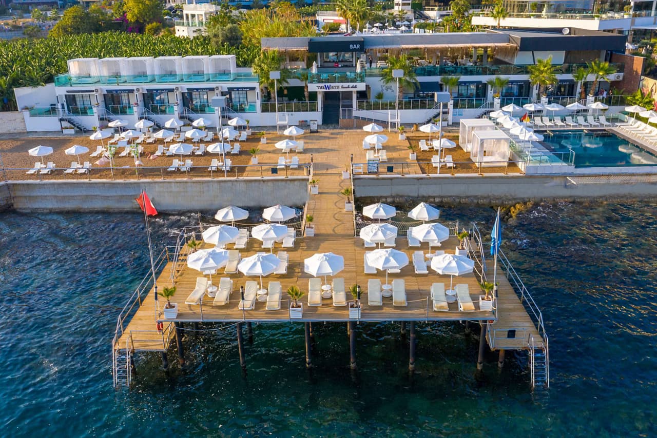 White City Resort - photo 2