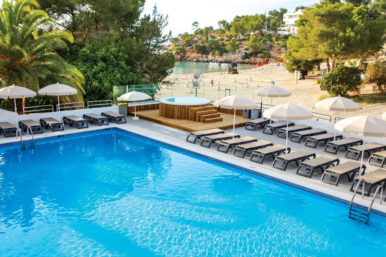 Holiday to Ibiza - photo 2