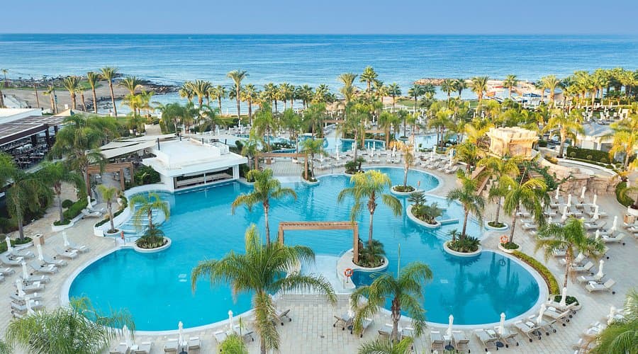Luxury Family Stay - main photo