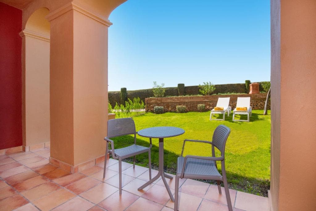 Costa Del Sol Getaway - photo 2