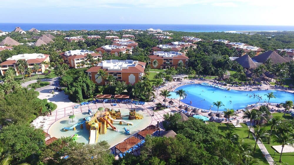 Family-friendly resort - photo 2