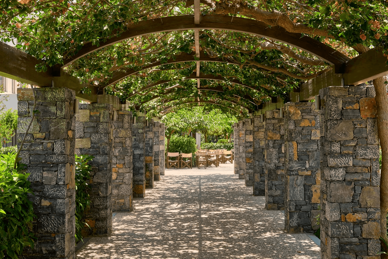 Serene beachfront getaway - photo 3