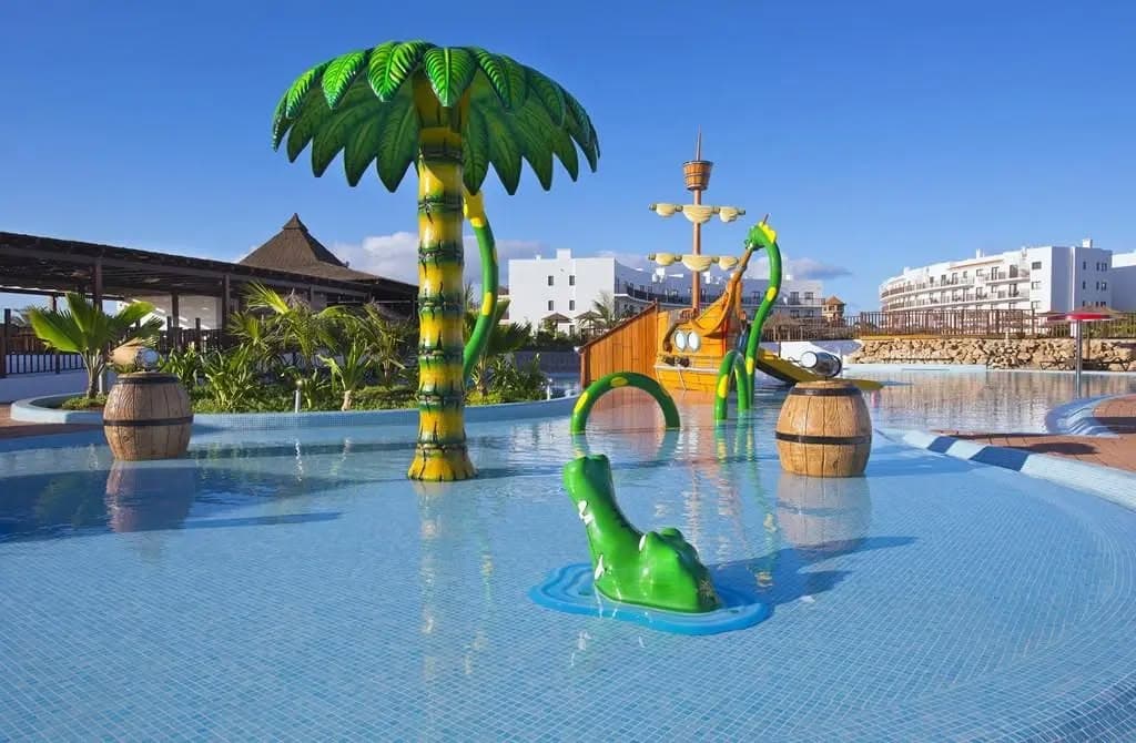 Family-friendly resort - photo 3