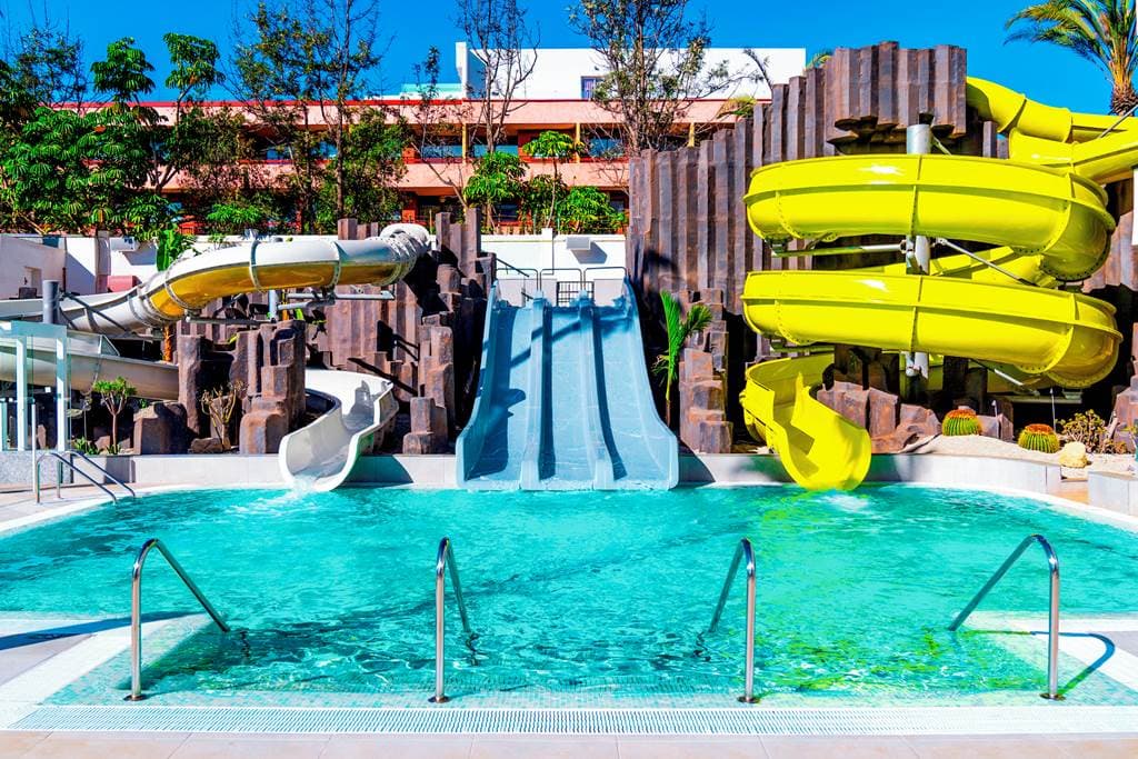 Spring Hotel Bitacora from Luton - photo 3